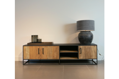 STEEL TV meubel 200 x 40 x 50 cm
200 x 40 x 50 cm