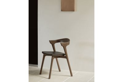 BOK DINING CHAIR - VARNISHED TEAK - BROWN - BLACK LEATHER 50 X 54 X 76 10685