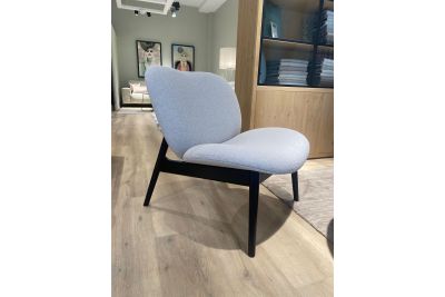 JAPANDI CHAIR SHOWMODEL Amsterdam WINKEL met zwarte Poten