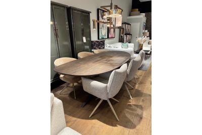 ORGANIC PEBBLE DINING TABLE