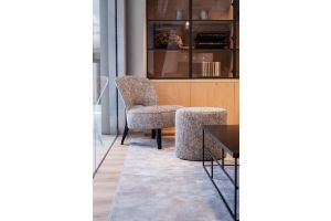 EGK093 Glaskast eiken rustiek PUUR/DUNE 4drs eiken/ 4drs metaal (230x241x40 cm)