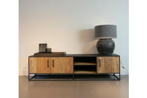 STEEL TV meubel 200 x 40 x 50 cm
200 x 40 x 50 cm