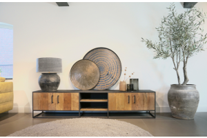 STEEL TV meubel 240 x 40 x 50 cm
240 x 40 x 50 cm