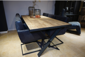 STEEL dining table 225 x 100 x 76 cm
225 x 100 x 76 cm