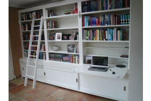 Op maat gemaakte strakke bibliotheekkast