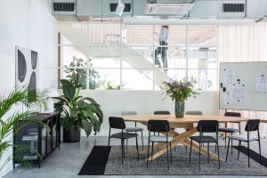 ETHNICRAFT MIKADO VERGADERTAFEL EIKEN 267X138X76