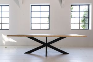 Spicy Zanzibar boomstamrand metalen poot HA
Afwerking HA