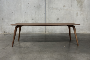 Catch of the Day Eetkamertafel notenhout