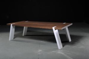 Gulliver Spagaat eettafel noten | Seuren Tafels