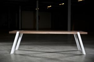 Gulliver Spagaat eettafel noten | Seuren Tafels