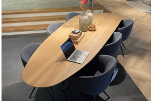 Jump & Wave eettafel eikenhout | Seuren Tafels 