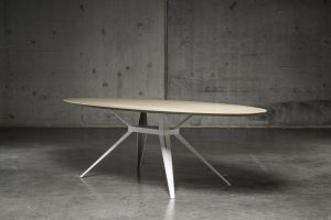 Zwaan eettafel eikenhout | Seuren Tafels 