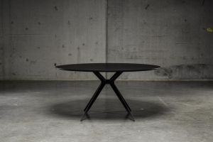 Zwaan eettafel notenhout | Seuren Tafels