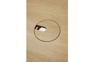 BOK DESK - VARNISHED OAK - RECTANGULAR - WITH CABLE MANAGEMENT 140 x 70 x 76	51575