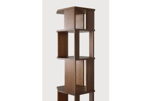 STAIRS COLUMN - VARNISHED TEAK - BROWN 45 x 46 x 204	10131