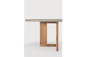 TRESTLE OUTDOOR DINING TABLE - VARNISHED CONCRETE TOP - RECLAIMED TEAK BASE - LIGHT GREY - OBLONG  