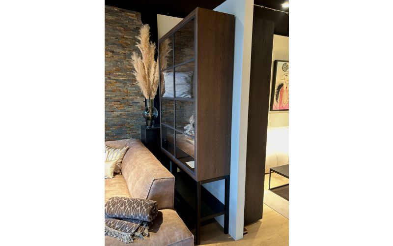 Design Dune Glaskast met taats deuren