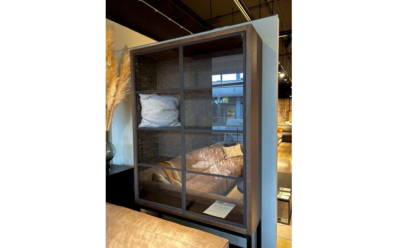 Design Dune Glaskast met taats deuren