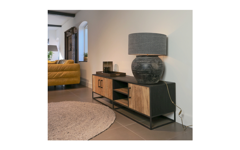 STEEL TV meubel 200 x 40 x 50 cm
200 x 40 x 50 cm