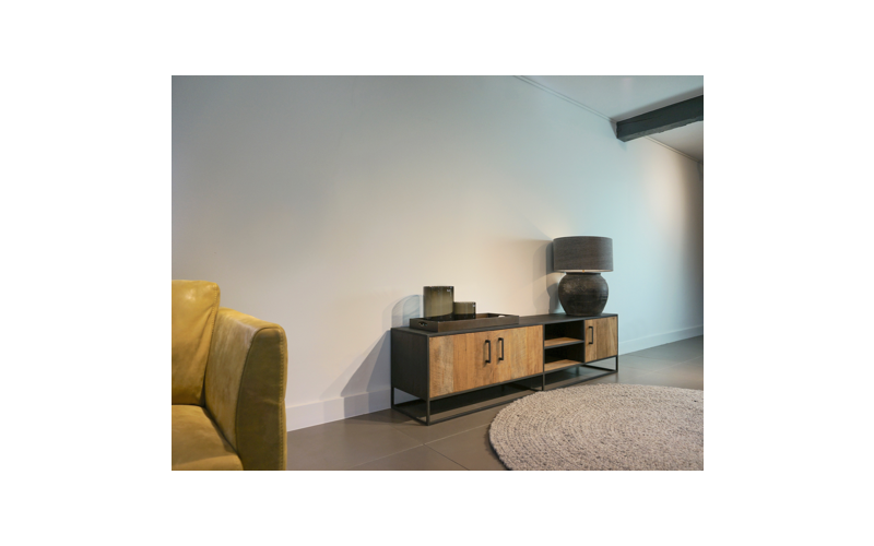 STEEL TV meubel 200 x 40 x 50 cm
200 x 40 x 50 cm