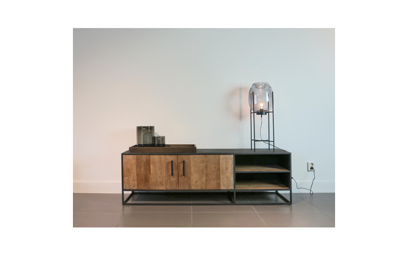 STEEL TV meubel 170 x 40 x 50 cm
170 x 40 x 50 cm