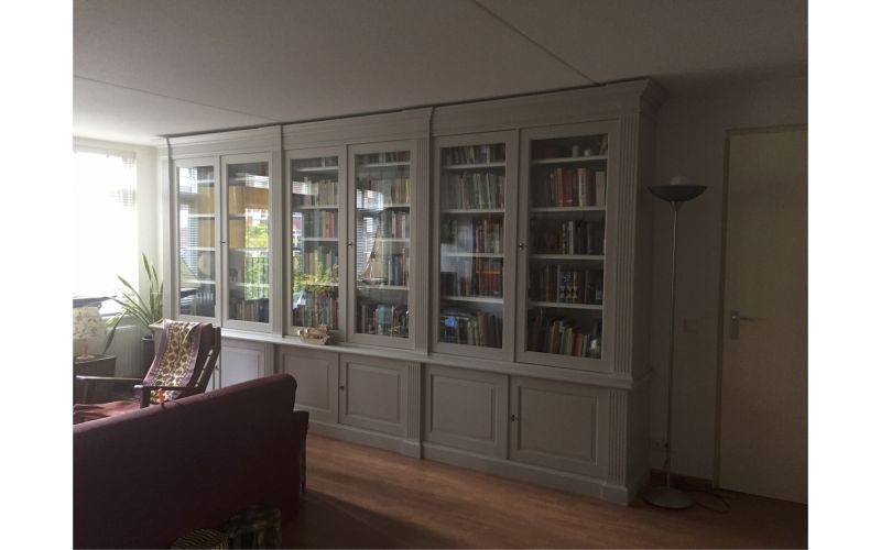 Maatwerk Vitrinekast