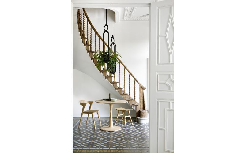 ETHNICRAFT OAK TORSION ROUND DINING TABLE 90x90x76