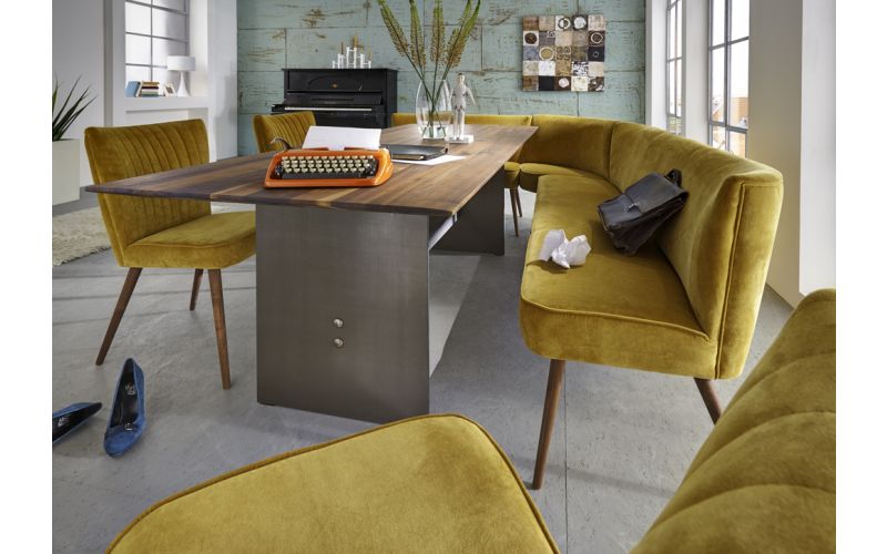 Retro eettafelbankje