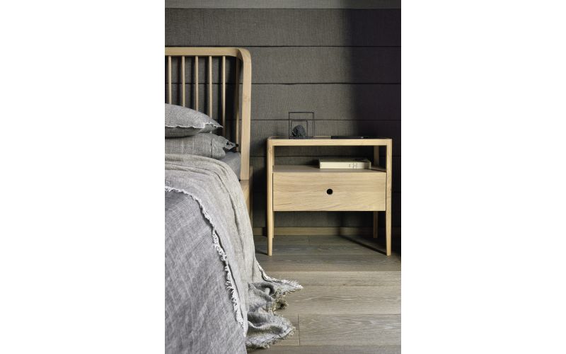 ETHNICRAFT SPINDLE NACHTKASTJE EIKEN 55X35X52