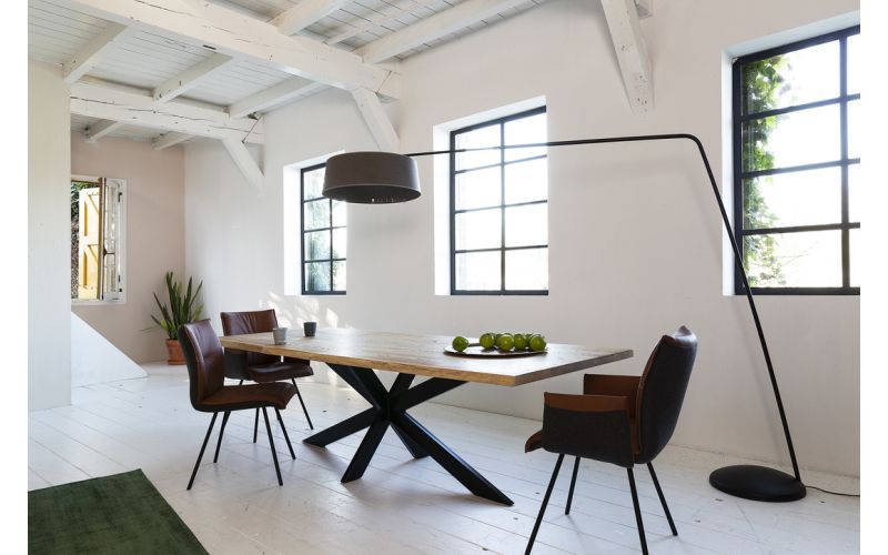 Spicy Zanzibar boomstamrand metalen poot HA
Afwerking HA