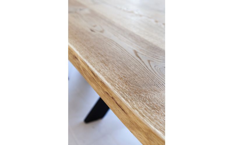 Spicy Zanzibar boomstamrand metalen poot HA
Afwerking HA