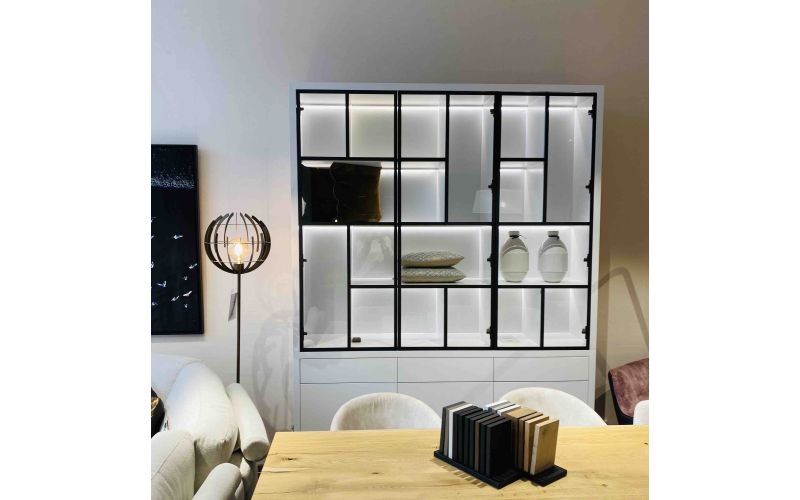 Soof's kast op maat gemaakt