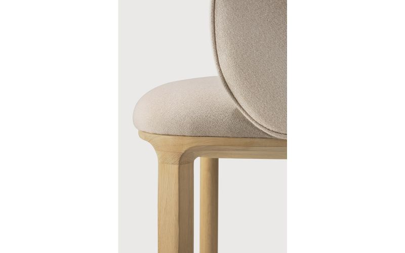 Unda dining chair - varnished oak - Salt fabric