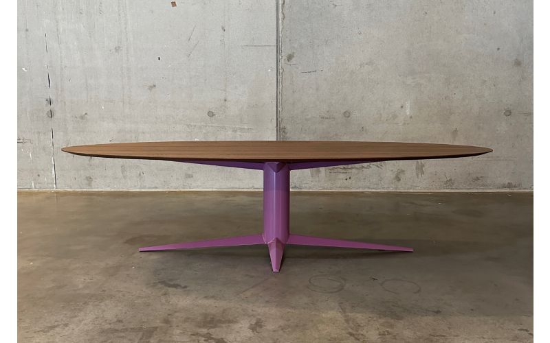 Jump & Wave eettafel notenhout | Seuren Tafels 