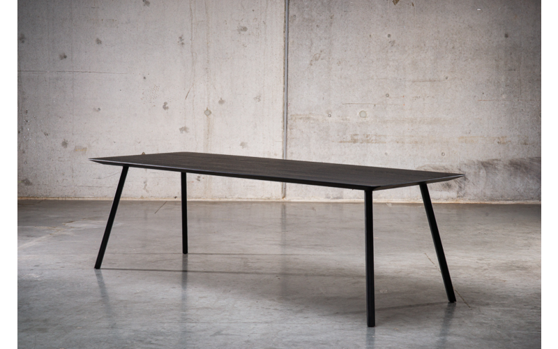 Seth Eettafel notenhout | Seuren Tafels 