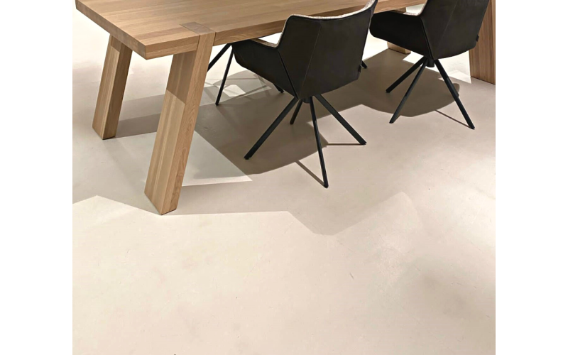 Gulliver Spagaat eettafel staal eikenhout