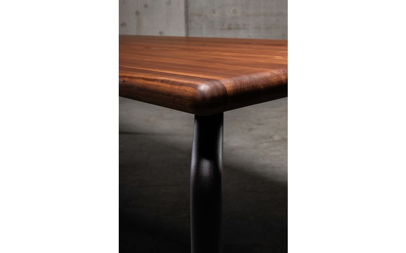 Bourgondiër eettafel notenhout | Seuren Tafels 