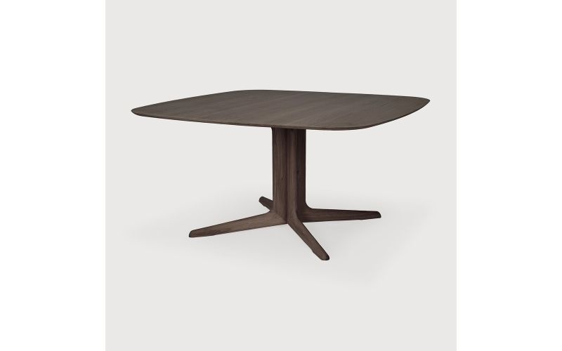 CORTO DINING TABLE VARNISHED OAK