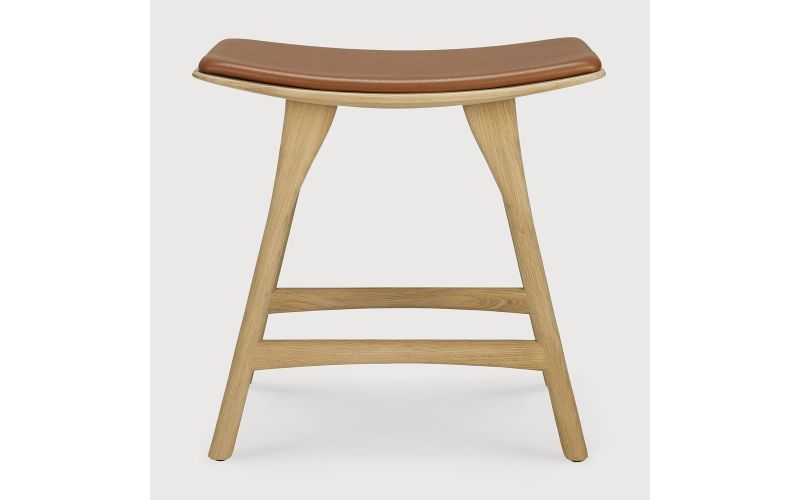 OSSO STOOL - VARNISHED OAK - COGNAC LEATHER 