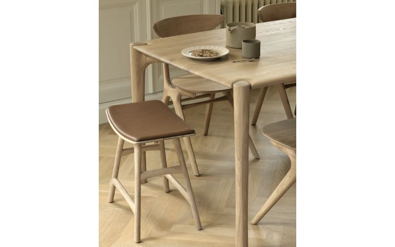 OSSO STOOL - VARNISHED OAK - COGNAC LEATHER 50 x 33 x 51	53047