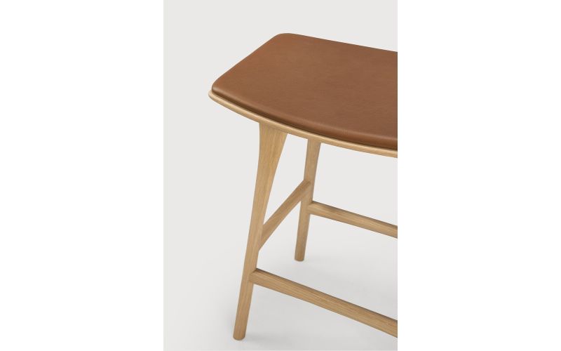 OSSO COUNTER STOOL - VARNISHED OAK 