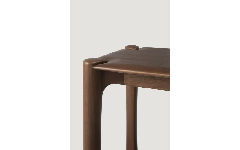 PI BENCH - VARNISHED TEAK - BROWN 126 x 35 x 46	11