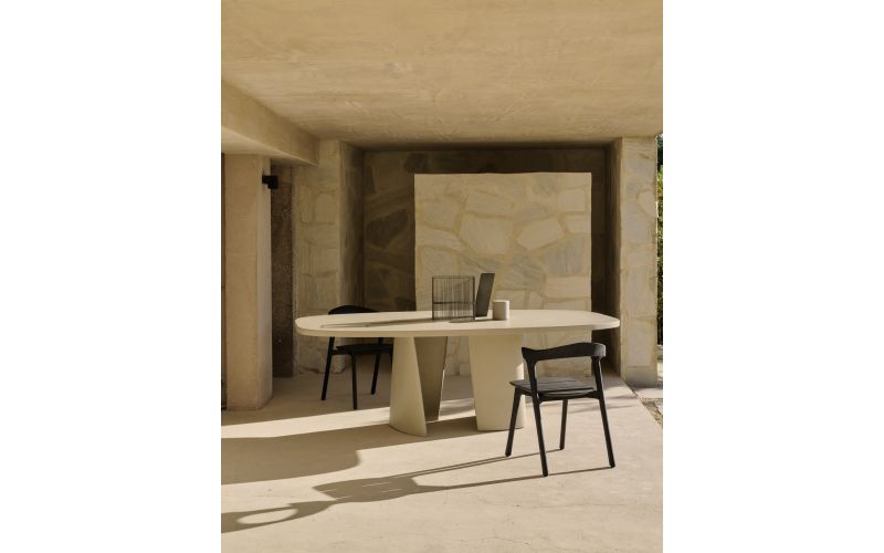 CANYON OUTDOOR DINING TABLE - VARNISHED CONCRETE - LIGHT GREY - OVAL 230 x 115 x 76	25061