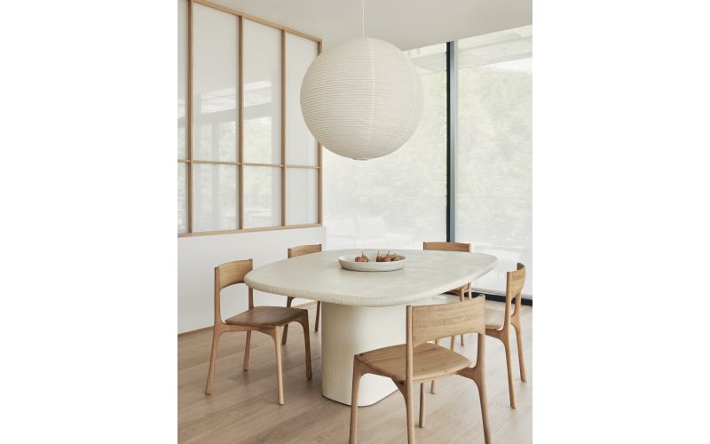 ELEMENTS DINING TABLE - VARNISHED MICROCEMENT - OFF WHITE - PEBBLE SHAPE 200 X 143 X 76 26426