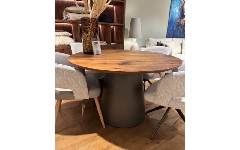 RONDE TAFEL NOTENHOUT (MAATWERK MOGELIJK)