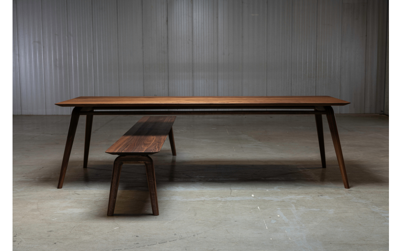 SHOWMODEL AMSTERDAM Pitcher | notenhout 260 x 100 OP=OP
Seuren Tafels Pitcher Tafel bij De Tafelaar