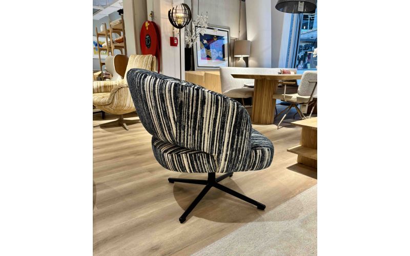 ROUND DONUT FAUTEUIL SHOWMODEL AMSTERDAM