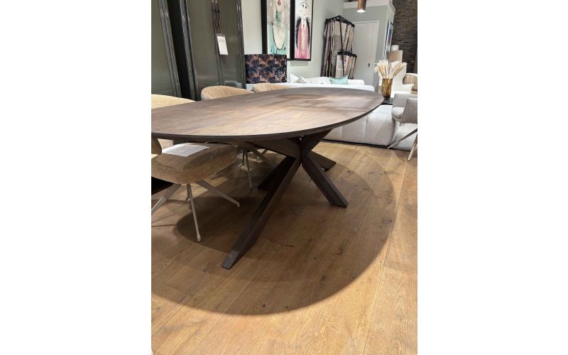 ORGANIC PEBBLE DINING TABLE