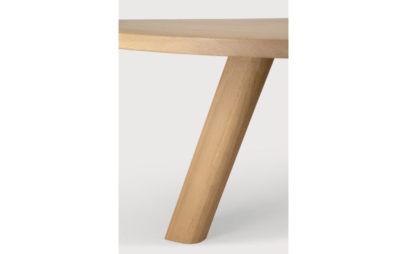 UNDA DINING TABLE OAK ROUND 180 x 180 x 76 CM 50701